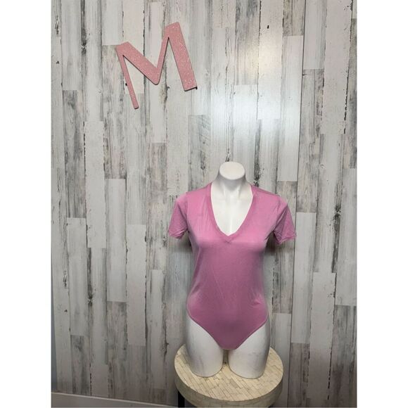 Forever 21 pink bodysuit size medium - Picture 2 of 6